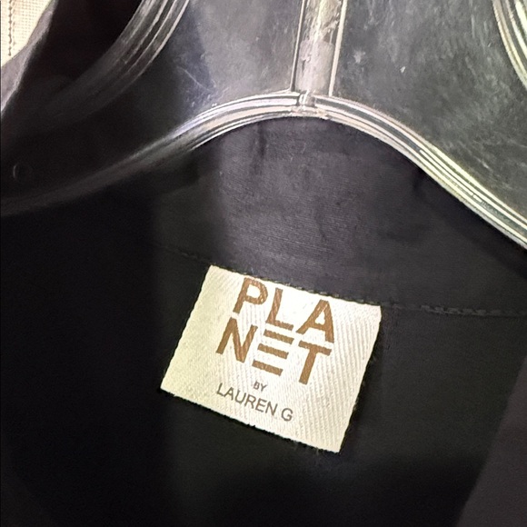 PLANET by Lauren G Black Button Down Front Mochneck Swing Top Size 1 - Picture 10 of 14